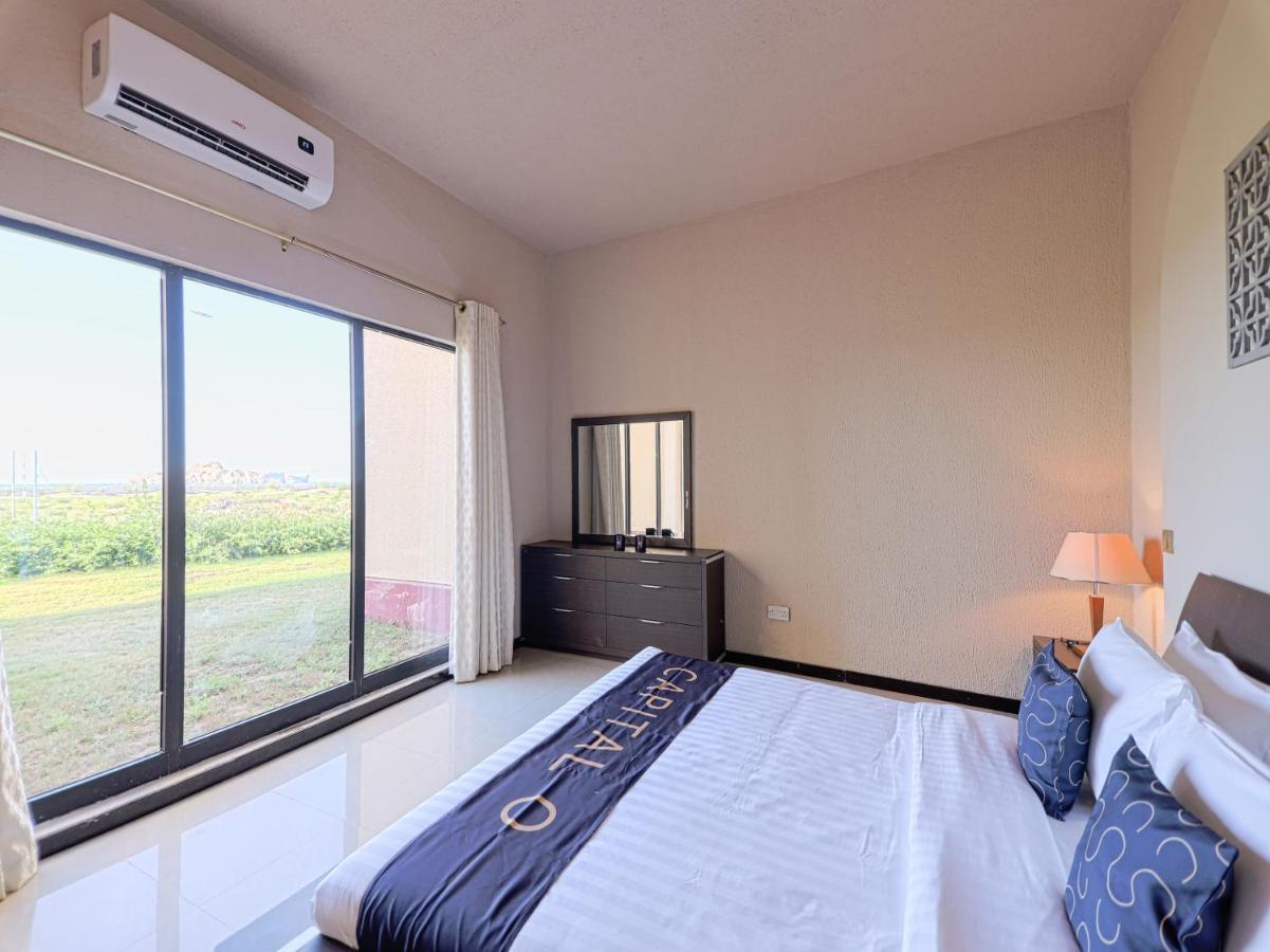 Capital O133 Al Sawadi Beach Resort & Spa Barka Exterior foto